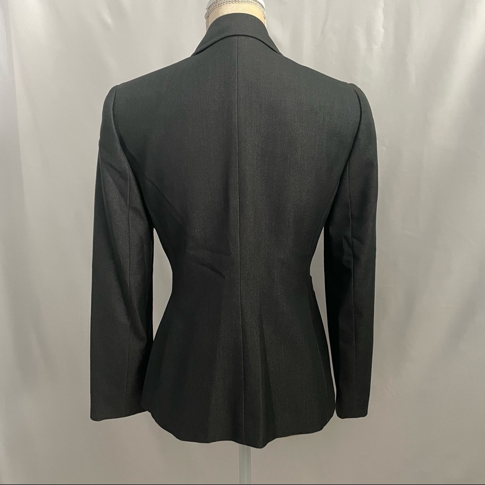 Tahari Arthur S. Levine gray blazer/jacket in a size 4P - Picture 7 of 13